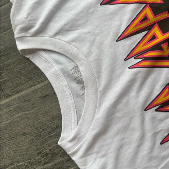 Def Leppard Women’s High and Dry White Graphic T shirt NWOT - Picture 12 of 14